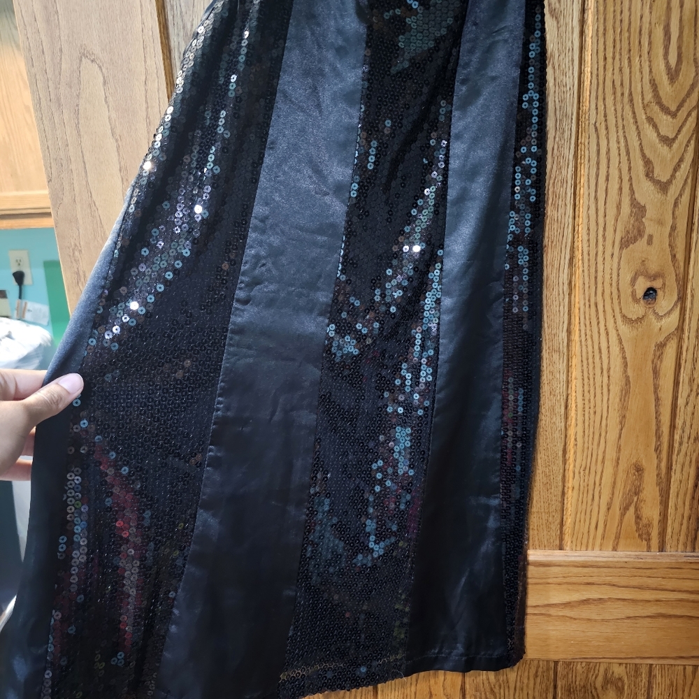 Black Sequim Mini Dress - Picture 4 of 9